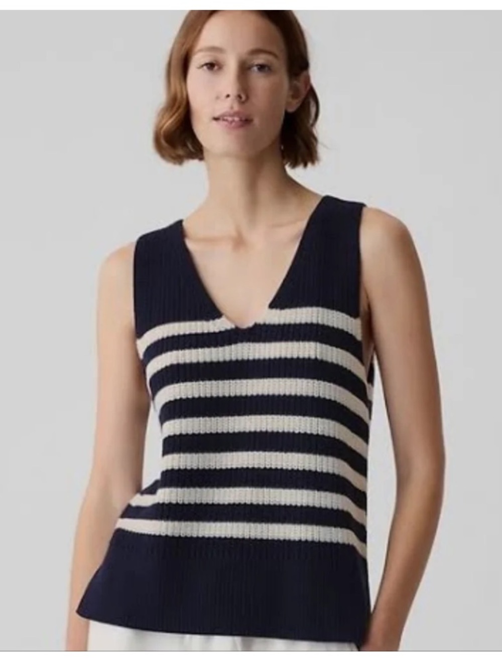 GAP 100 💯 % cotton Striped Navy and Cream V-Neck Sweater Vest